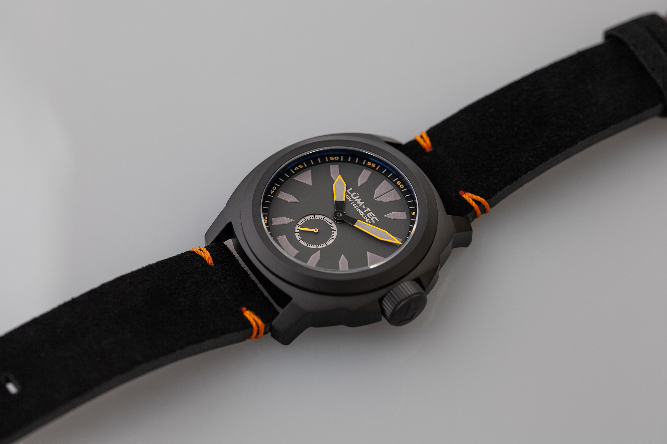 lum_tec_M86_bg